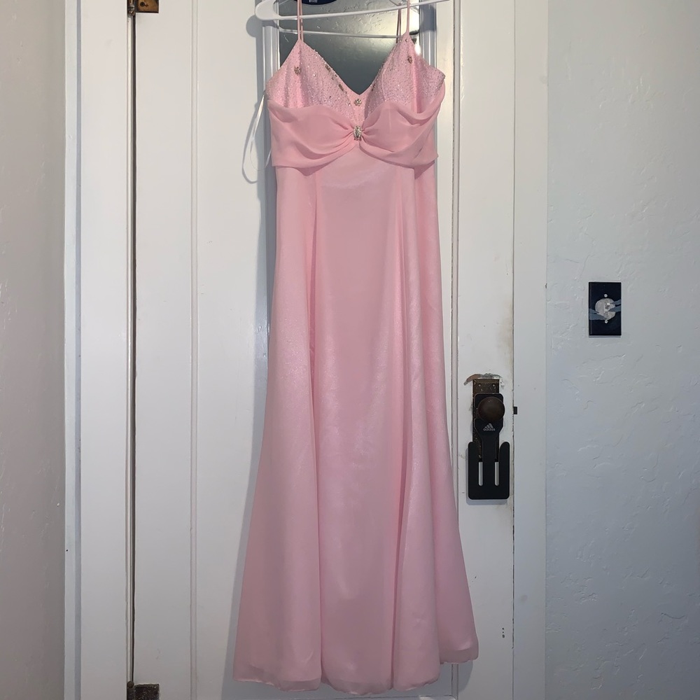 EVENING GOWN DRESS